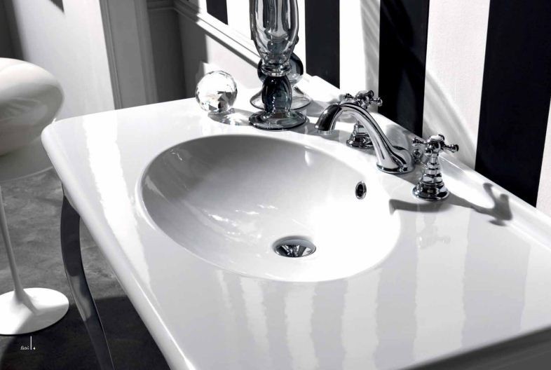 Kerasan Retro umywalka biała stojąca na złotych nogach oro 100x55 1049K1