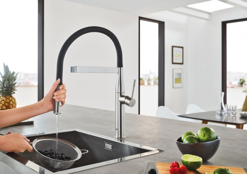 Grohe Essence bateria zlewozmywakowa chrom czarny 30294000