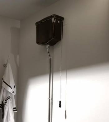 Kerasan Retro górnopłuk spłuczka do muszli stojącej czarny nero 108004