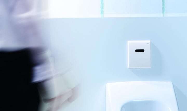 Tece Planus elektroniczny przycisk spłukujący do pisuaru zasilanie 220 V biały połysk 9242357