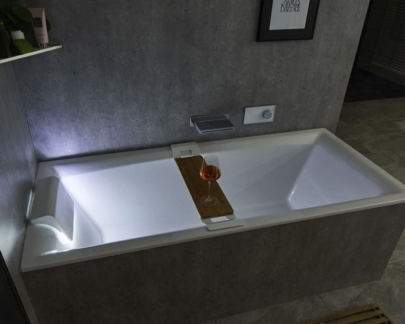 Riho Still Square LED wanna prostokątna lewa 170x75 z oświetleniem LED, zagłówkiem i syfonem akryl BR0200500K00131