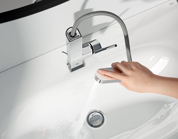 Grohe Plus bateria umywalkowa wysoka z klik-klakiem z wyciąganą wylewką chrom 23844003