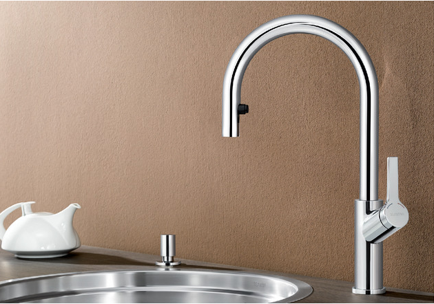 Blanco Carena-S Vario bateria zlewozmywakowa z wyciąganą wylewką i przełącznikiem strumienia wody chrom 521356