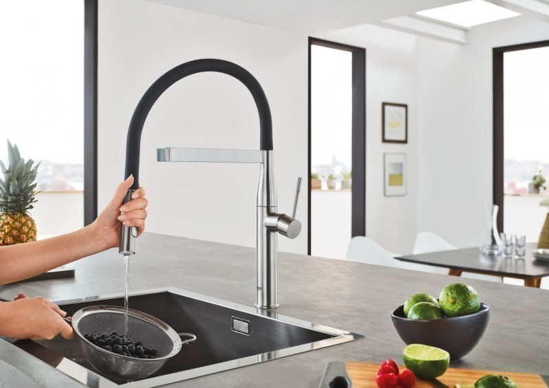 Grohe Essence bateria zlewozmywakowa szczotkowany grafit brushed hard graphite czarny 30294AL0
