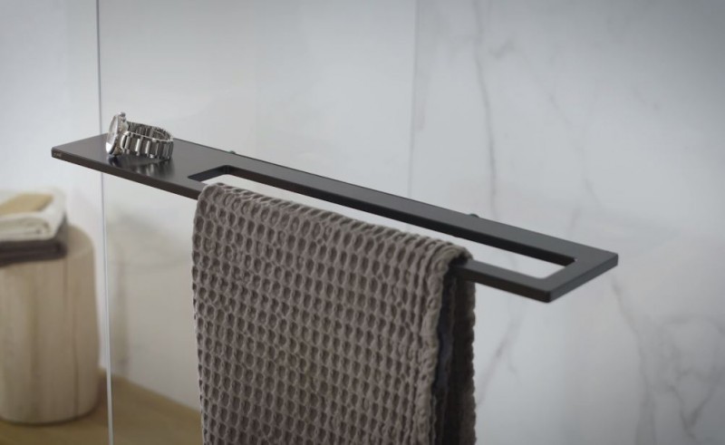 Huppe Select+ ścianka WALK-IN bez wspornika z listwą przyścienną Hüppe Select+ Tablet i Shelf 140 cm czarny przeźroczyste 10 mm Anti-Plaque SL0106123322