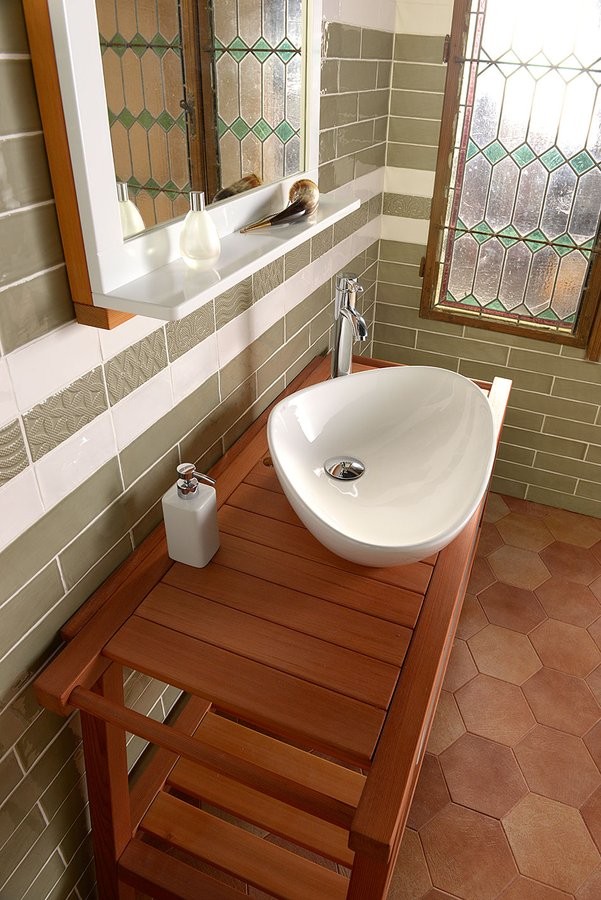 Sapho Teruel Umywalka asymetryczna nablatowa/stawiana na blat ceramiczna 58,5x39 cm biały BH7007