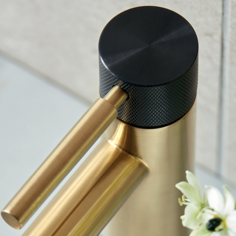 Vado Knurled X Fusion bateria umywalkowa podtynkowa złoty/czarny szczotkowany IND-ORI209SA-XGBK