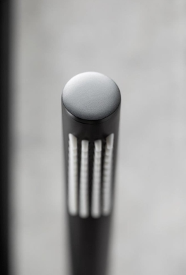 KFA Moza Black termostatyczny zestaw prysznicowy z deszczownicą 30x30 czarny 5736-920-81