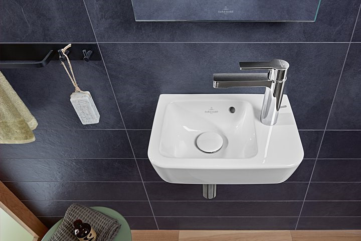 Villeroy&Boch O.Novo umywalka wisząca asymetryczna z przelewem 36x25 cm biała Weiss Alpin CeramicPlus 434336R1