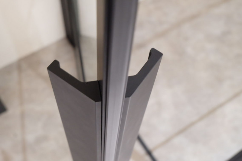 Riho Grid GB104 drzwi do wnęki wahadłowe 110 cm L/P czarny przeźroczyste RIHO Shield GB1110000