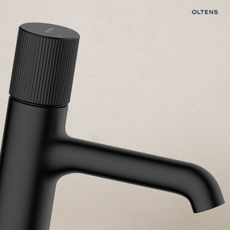 Oltens Hamnes bateria umywalkowa stojąca wysoka czarny mat 32402300