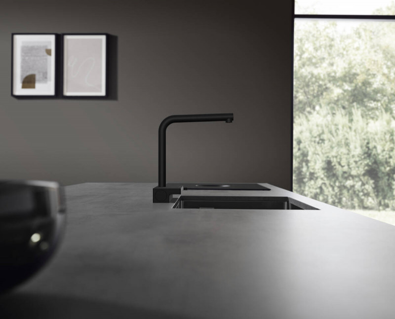 Hansgrohe Aquno Select M81 bateria kuchenna 250 z wyciąganą wylewką 2jet sBox czarny matowy 73830670