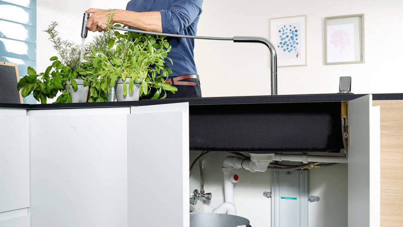 Hansgrohe Aquno Select M81 bateria kuchenna 250 z wyciąganą wylewką 2jet sBox chrom 73830000