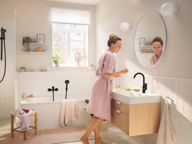 Hansgrohe FinishPlus Rebris S bateria umywalkowa 210 z obrotową wylewką czarny matowy 72536670