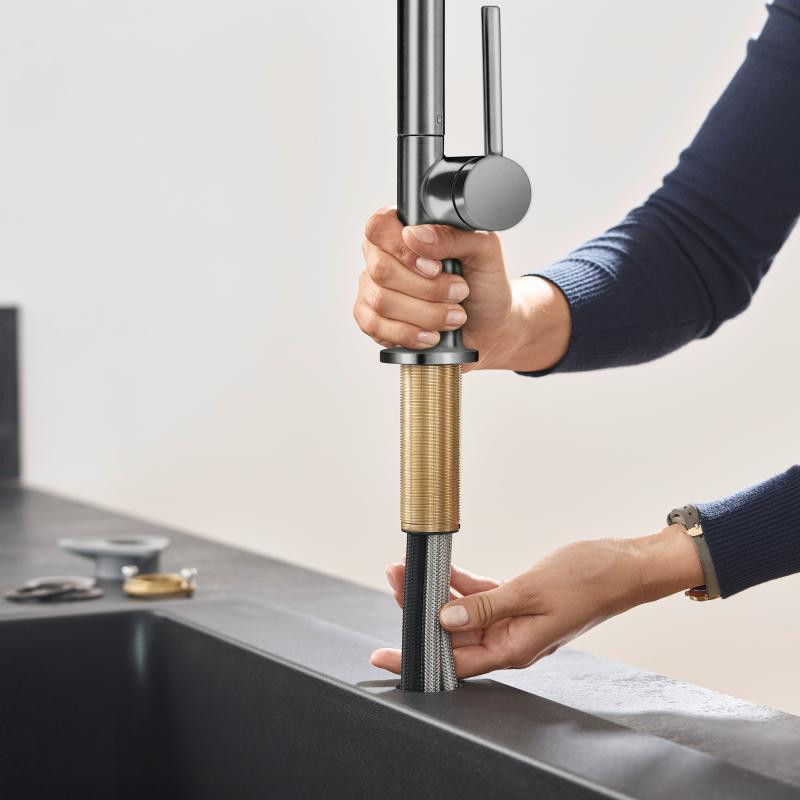 Hansgrohe Talis M54 bateria kuchenna 270 z wyciąganą wylewką 1jet sBox czarny chrom szczotkowany 72809340