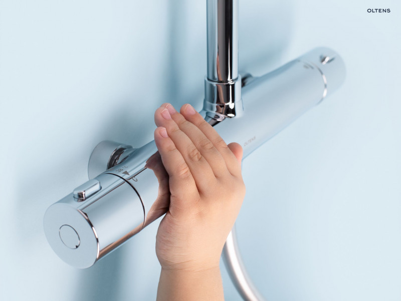 Oltens Boran kolumna zestaw prysznicowy termostatyczny z deszczownicą kwadratową 30cm czarny mat 36503300