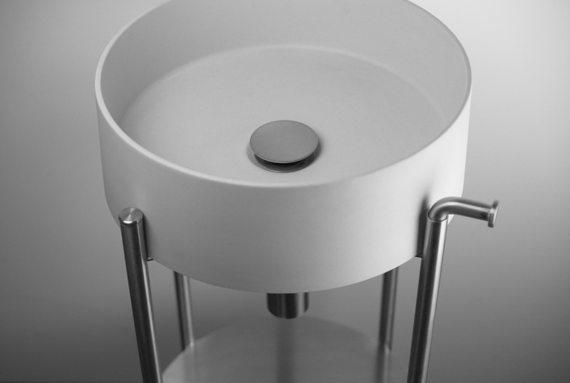 Deante Silia konsola łazienkowa stojąca stal szczotkowana CKSF36A