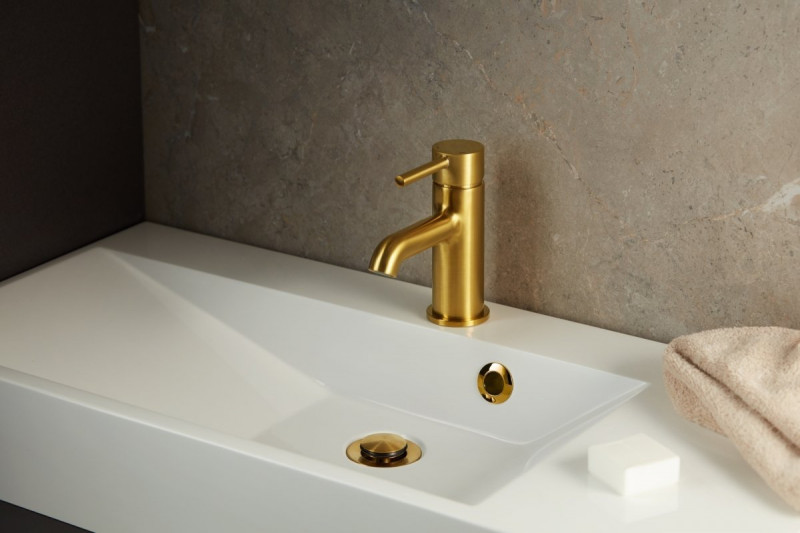 KFA Moza Brushed Gold bateria umywalkowa z korkiem klik-klak złoty szczotkowany 5032-815-31