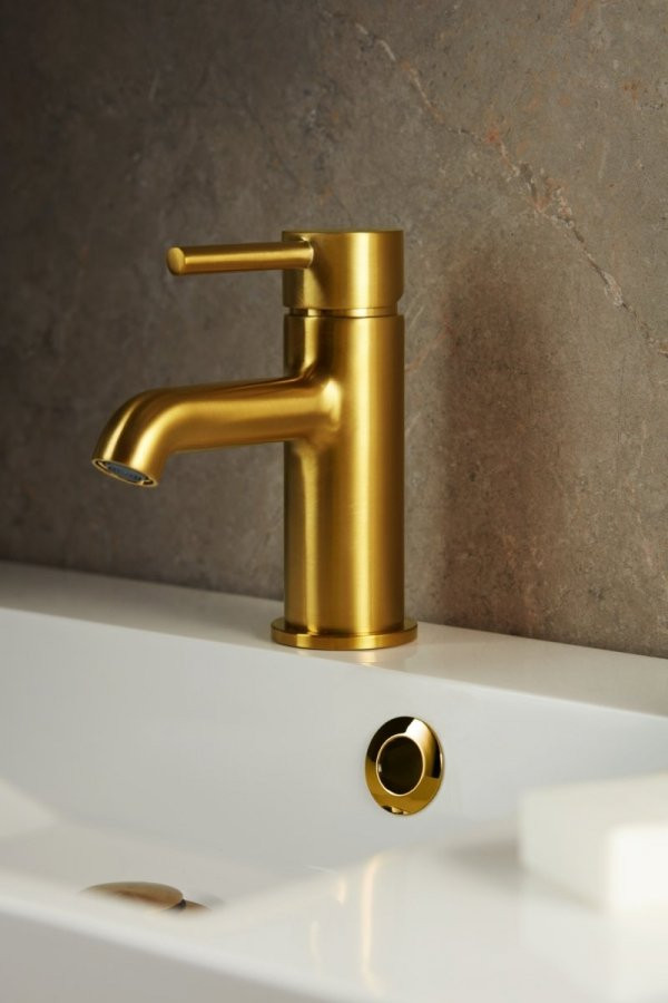 KFA Moza Brushed Gold bateria umywalkowa z korkiem klik-klak złoty szczotkowany 5032-815-31