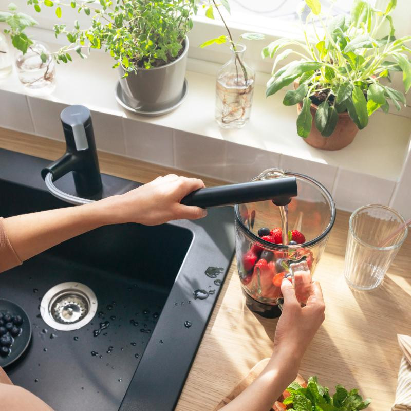 Hansgrohe Zesis M33 bateria zlewozmywakowa kuchenna 150, 2jet  z wyciąganą wylewką czarny mat 74820670