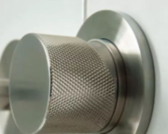 Vado Spa Knurled wieszak na ręcznik reling 45 cm nikiel szczotkowany IND-SPA184-45-BRNK