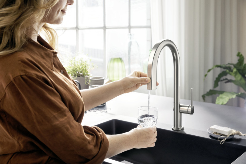 Hansgrohe Aqittura M91 FilterSystem 210 1jet bateria kuchenna z wyciąganą wylewką, sBox stal szlachetna 76826800