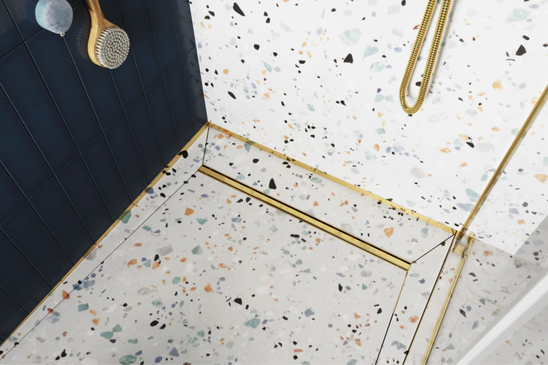 Excellent Stilio Slim odpływ liniowy z rusztem 80 cm niski złoty połysk INEX.1525.K.B01.800.R.GL