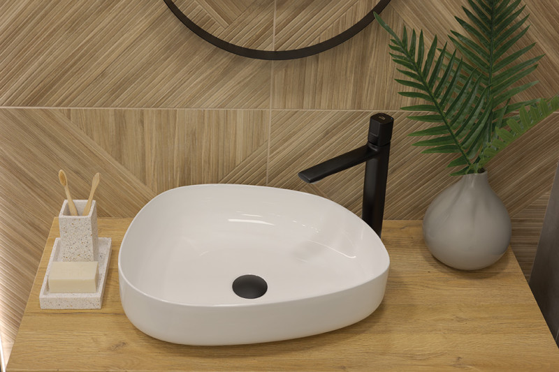 Laveo Tores bateria umywalkowa wysoka z korkiem klik-klak, czarny mat BVT_72ND